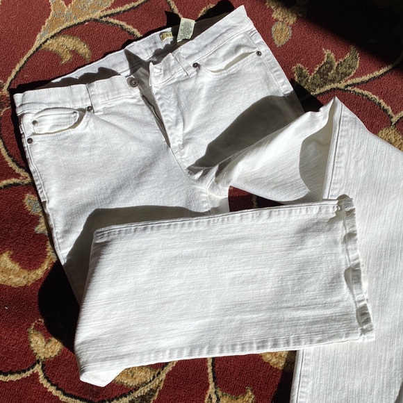 White stretch classic jeans Stamp 10 NWOT - Picture 3 of 9